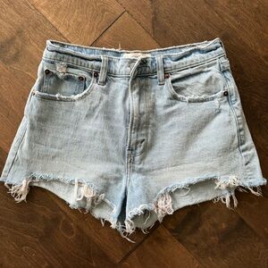 Abercrombie high rise mom short